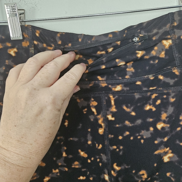 Sweaty Betty Thw Zero Gravity 7/8 Length Leggins Size XL - Picture 8 of 9